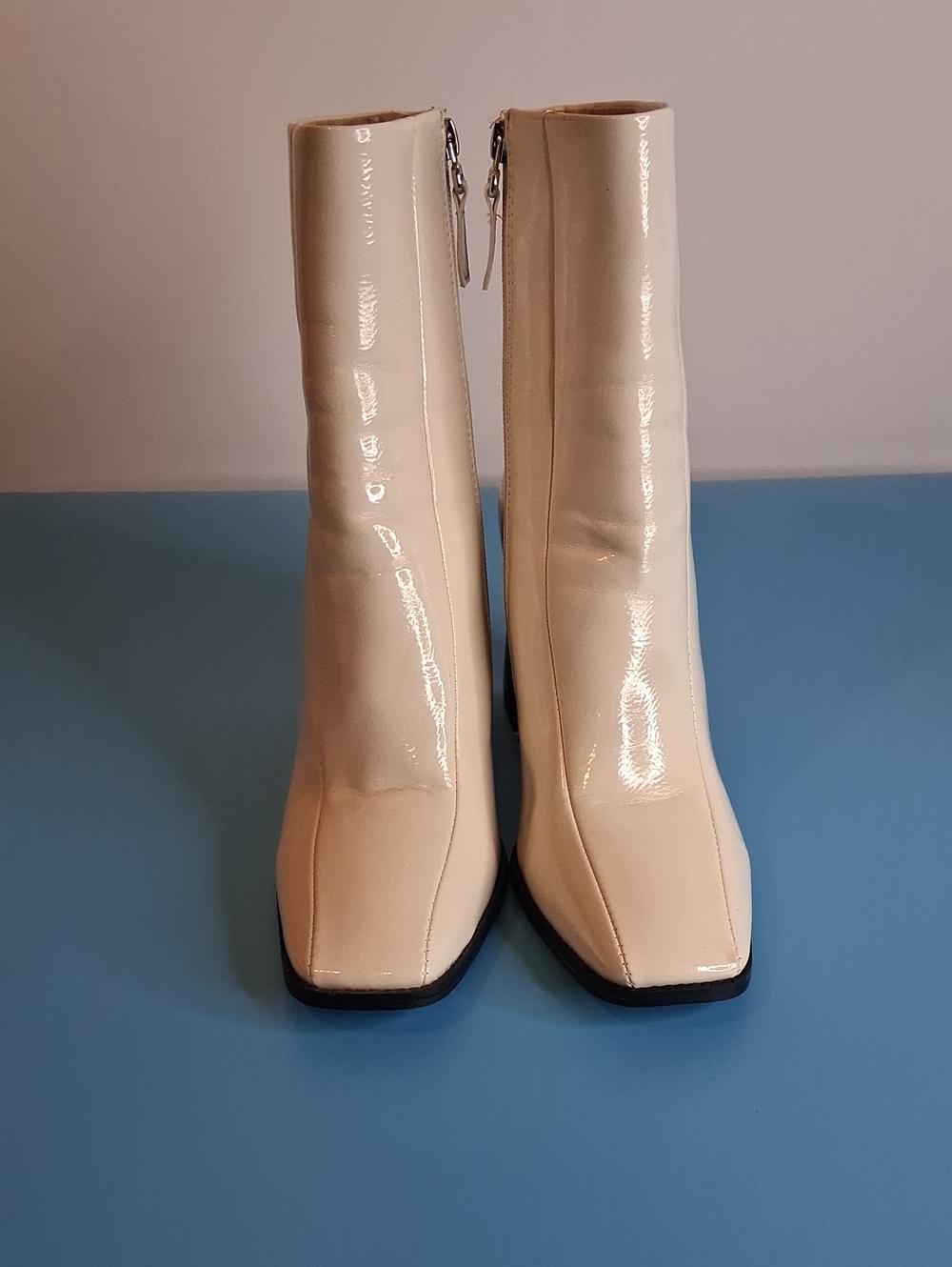 Princess Polly Cream Patent Square Toe Ankle Boots Size 7
